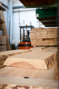 falegnameria_mobili_su_misura_SELVA-materiale_legno