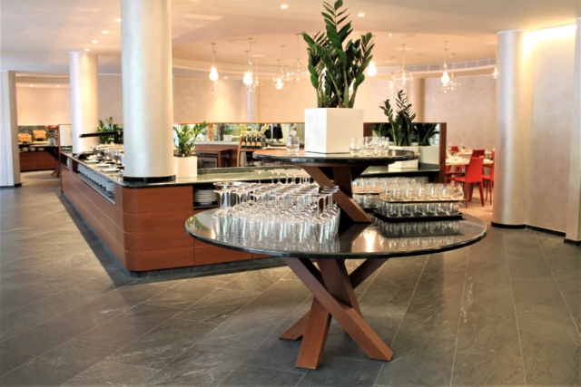 mobili su misura per hotel buffet