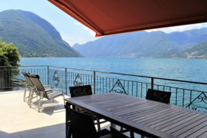 villa sul lago di lugano - terrazza - design minimalista